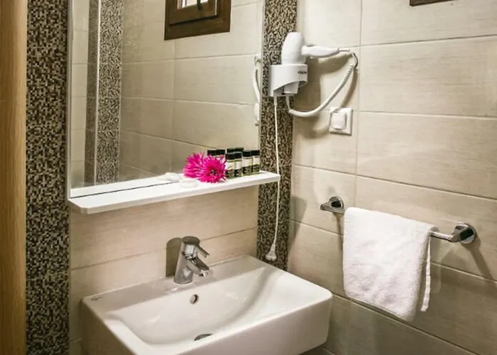 Hytro Apartment *